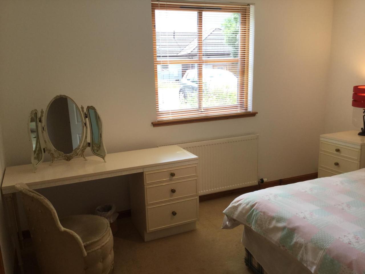 Two-Bedroom Apartment - Golf View Free Parking Inverness Exterior foto