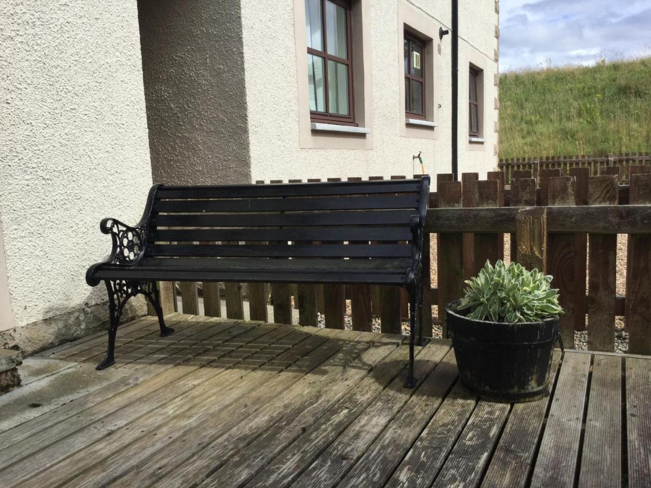 Two-Bedroom Apartment - Golf View Free Parking Inverness Exterior foto