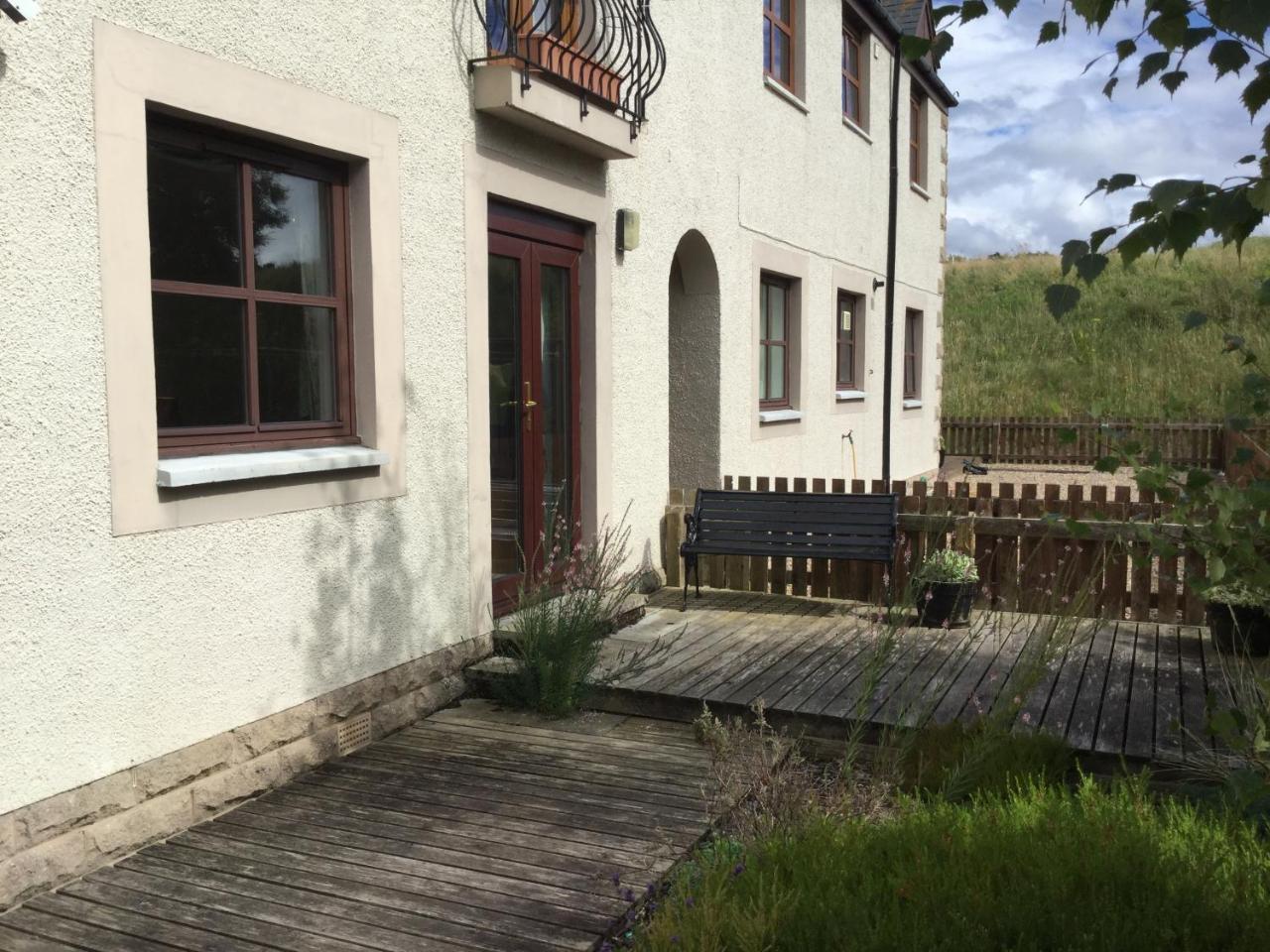 Two-Bedroom Apartment - Golf View Free Parking Inverness Exterior foto